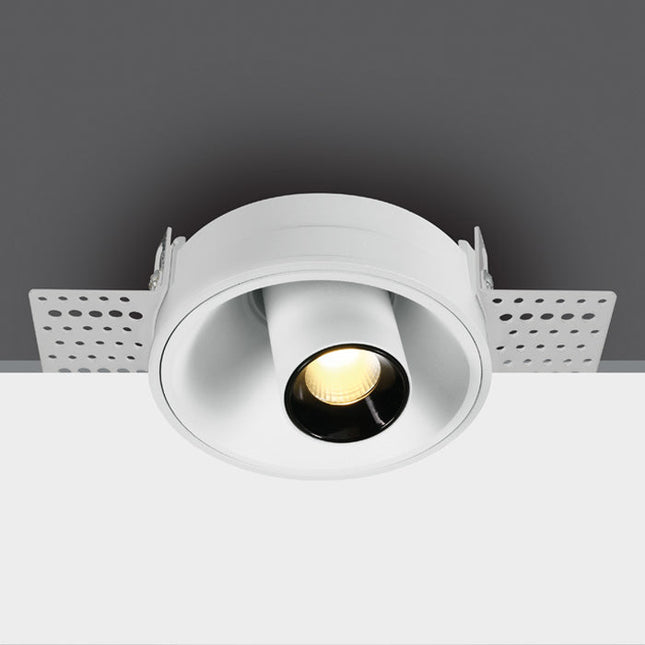 ONE Light Spotlight 7W 560lm 3000K CRI90 38° IP20 White 11107TTR/W/W