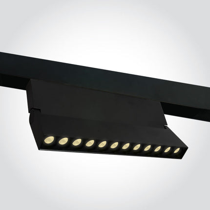 ONE Light Linear LED 1600lm 3000K CRI90 38° Black 42124BA/B/W