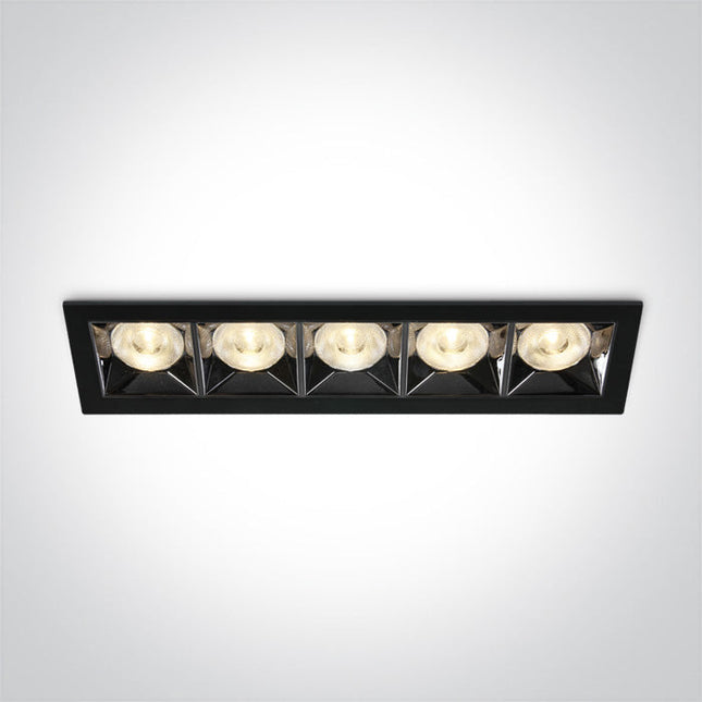 ONE Light Spotlight 20W 1600lm 3000K CRI90 38° IP20 Black 50506B/B/W