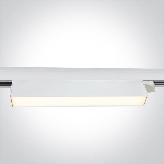 ONE Light Linear LED 24W 2400lm 3000K-4200K-6500K CRI90 90 IP20 White 65028AT/W/V